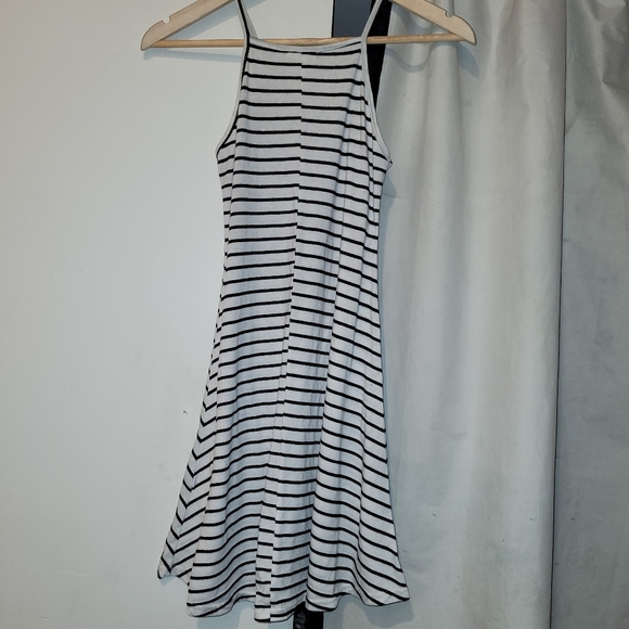 Ardene small black and white dress - Picture 3 of 3